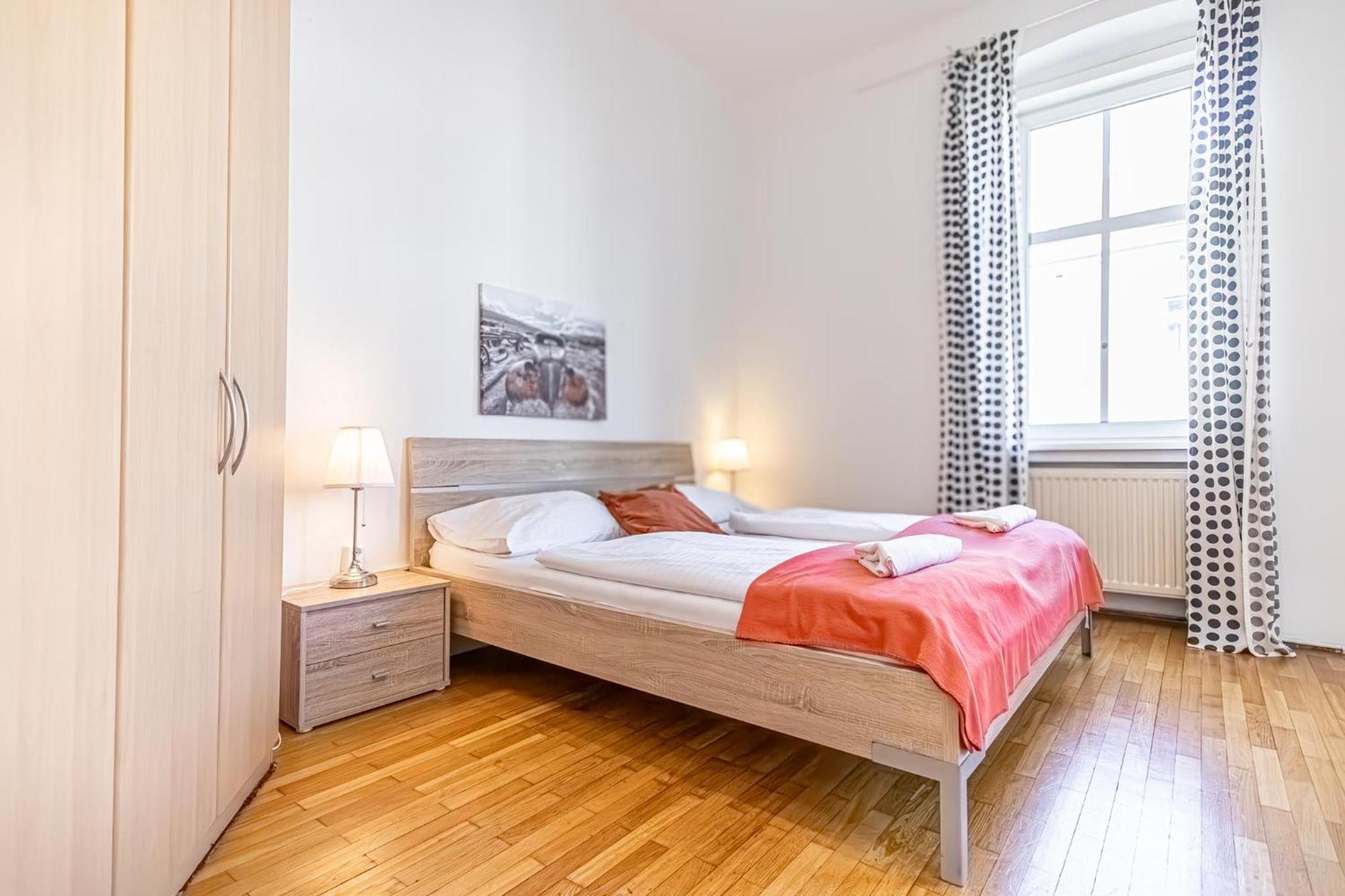 Simple Apartment Near Wiener Stadthalle Exteriér fotografie